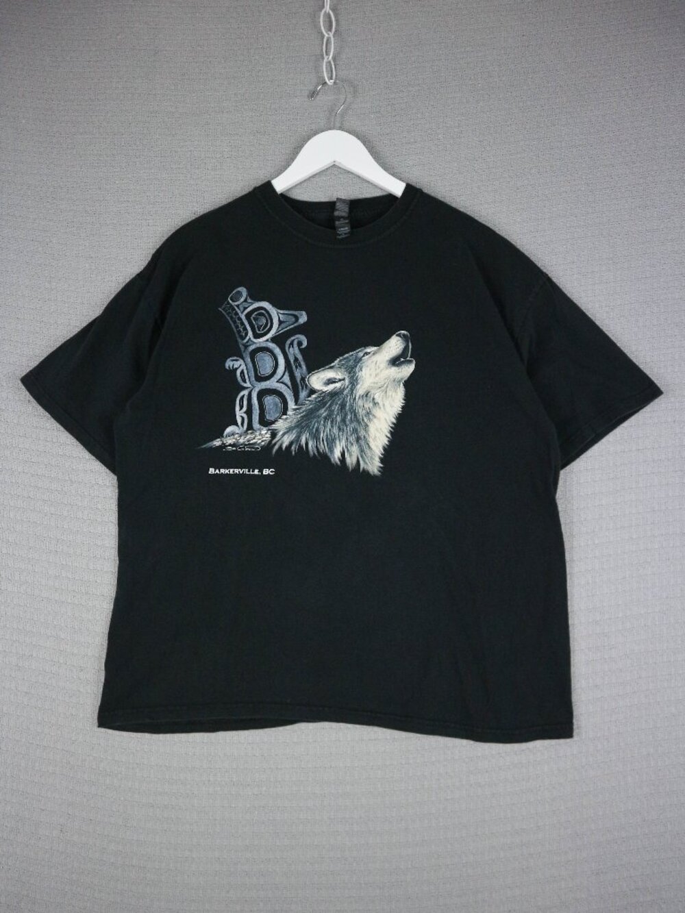 M&O Gold Wolf Native Black Tee Mens XL